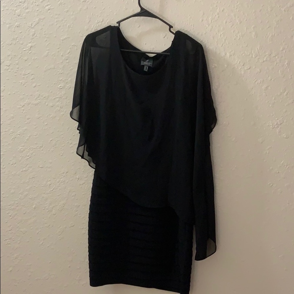 Adriana papell black dress with shawl - Picture 3 of 5